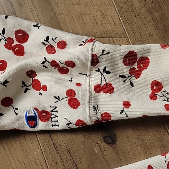 Womens cherry pattern Champion Hoodie One of a kind cropped piece. SZ Xsmall - Picture 6 of 6